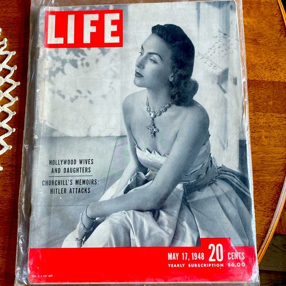Vintage Other - Life Magazine from May 17, 1948. Hollywood Wives and Daughters edition.
